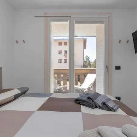 Cristallo Apartment - Ristrutturato Nuovo Centro Aprica Exterior photo